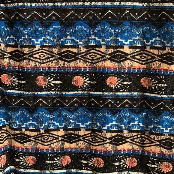 Patterned mini dress - Picture 2 of 3